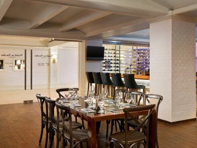 The Gunter Riverwalk Hotel
